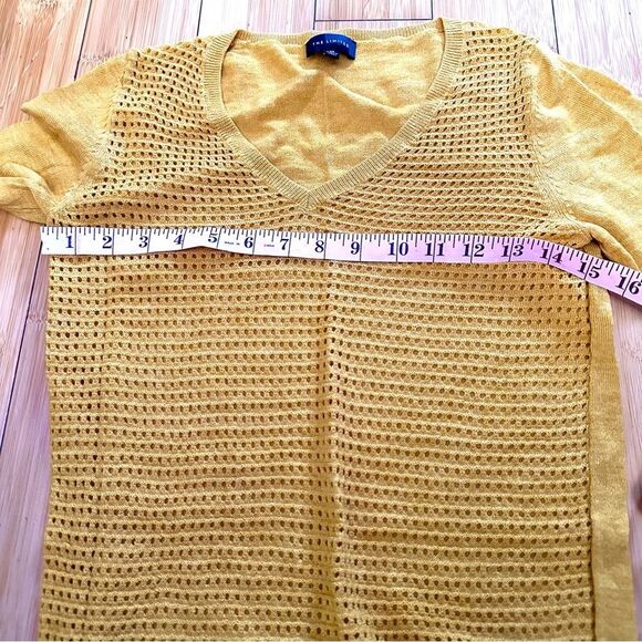 The Limited women’s size XS mustard yellow v-neck sweater 283B1 - Picture 7 of 8